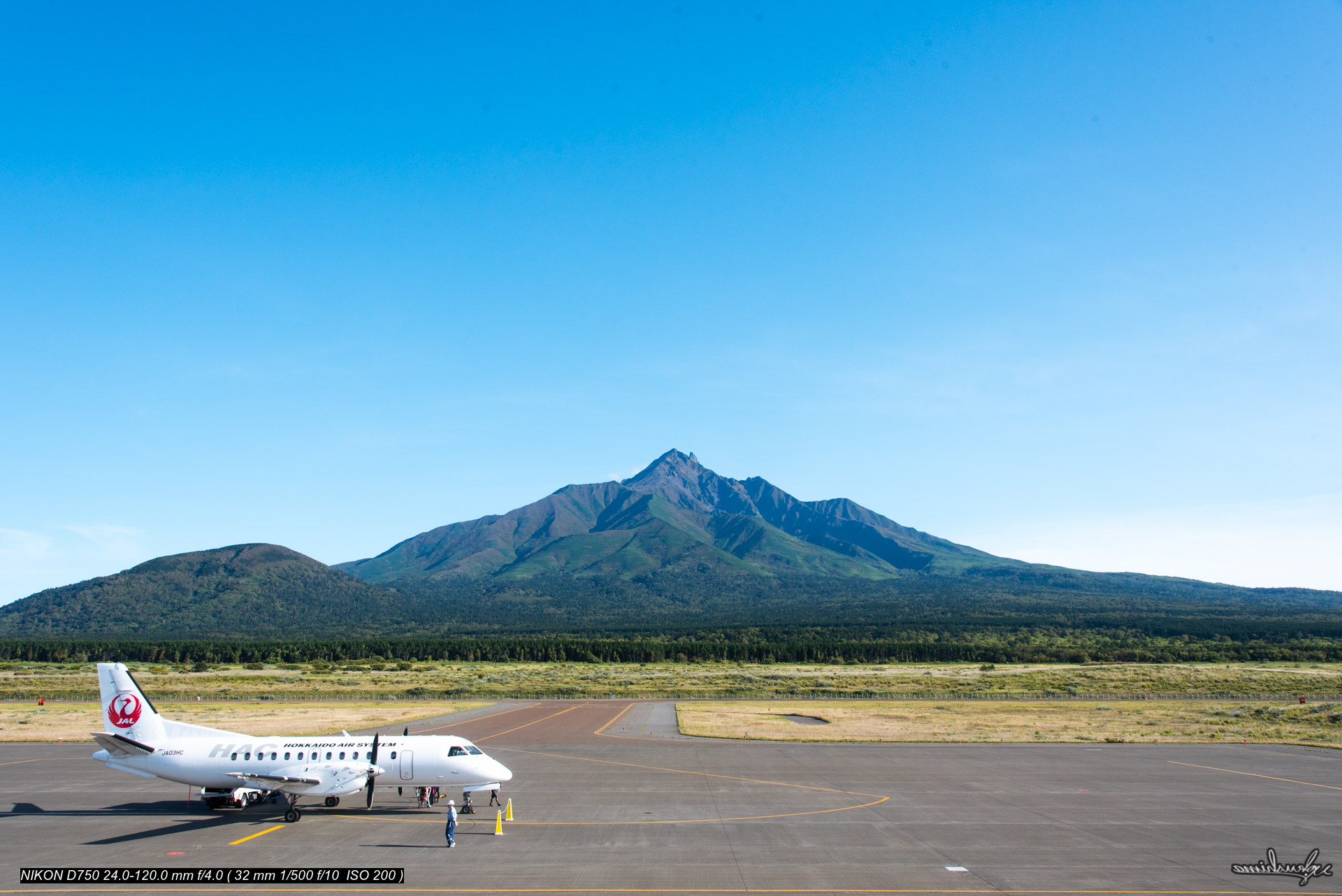 Mt. RISHIRI @RISHIRI AIR PORT