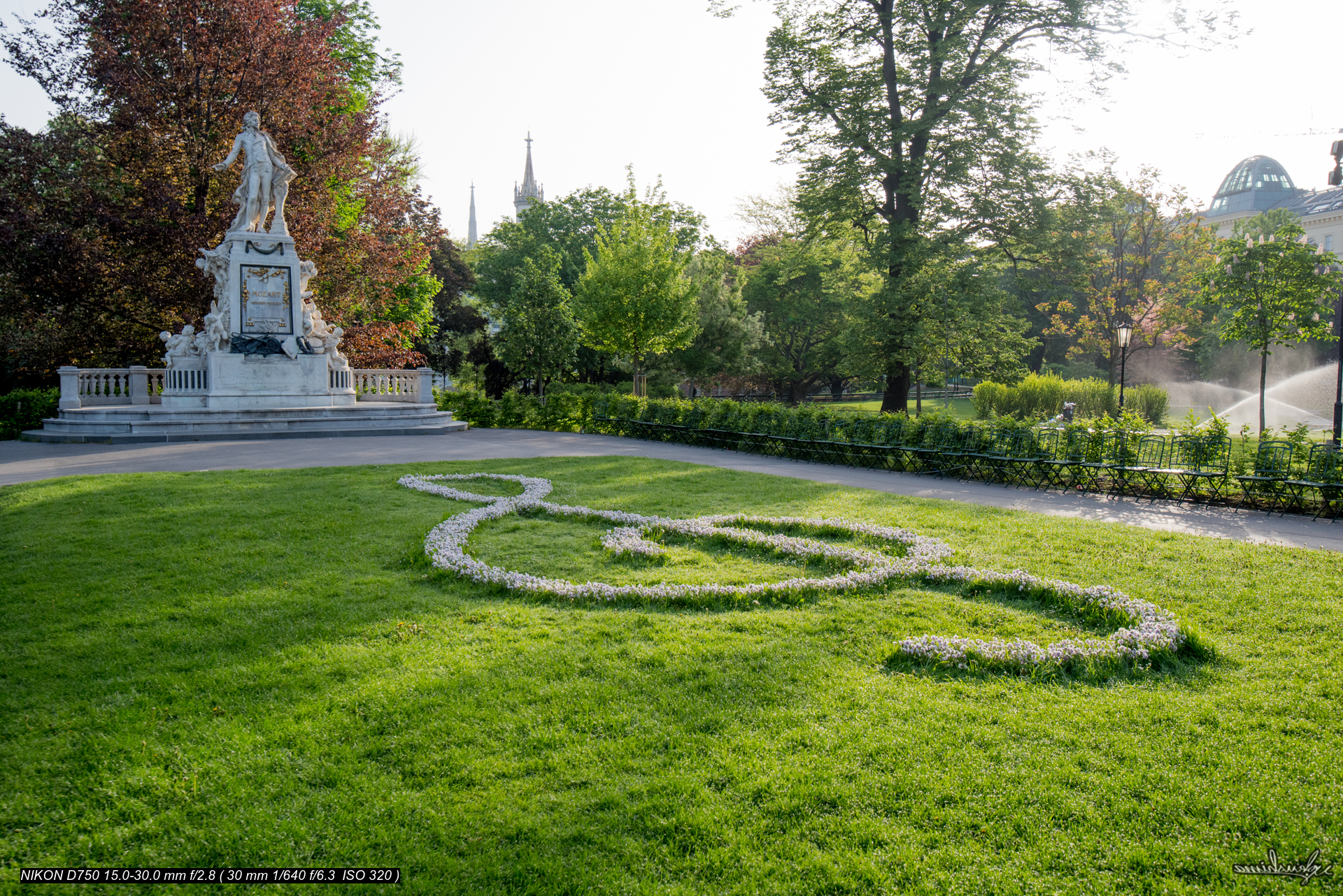 MOZART STATUE @VIENNA